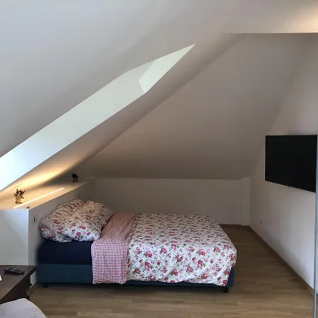 Anita * Μπολζάνο